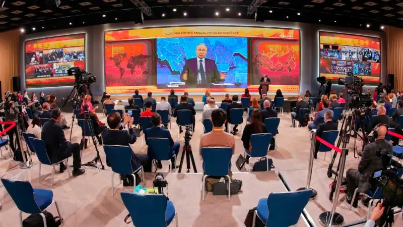 Putin'den ABD'ye Yeni Silah Yarışı Başlatma Suçlaması