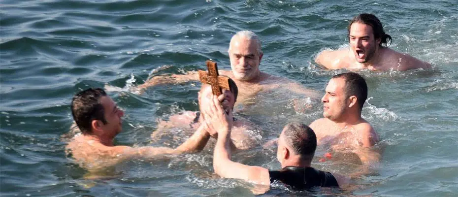 İzmirli Ortodokslar Işıkların Bayramı´nda buluştu