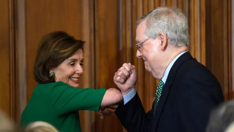 Pelosi ve McConnell’ın Evlerine Zarar Verildi