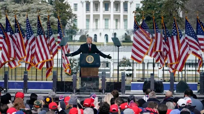 Trump Destekçilerine Seslendi: “Asla Pes Etmeyeceğiz”