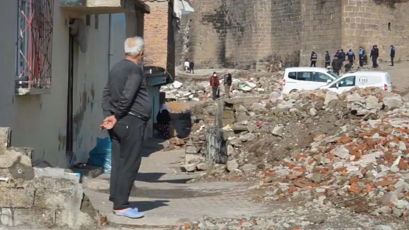 Sur’un Çevresi 50 Yıl Sonra Boşaltılıyor