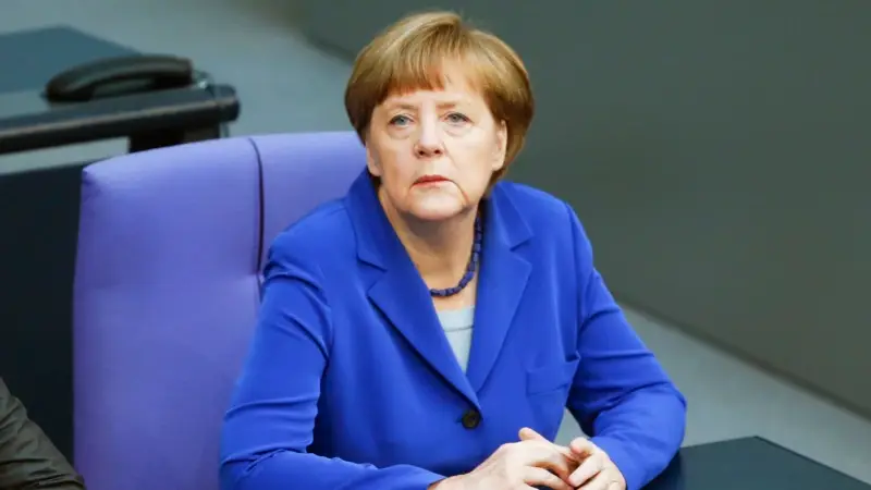 "Almanya'daki Türkler'den Merkel'e Destek Artıyor"