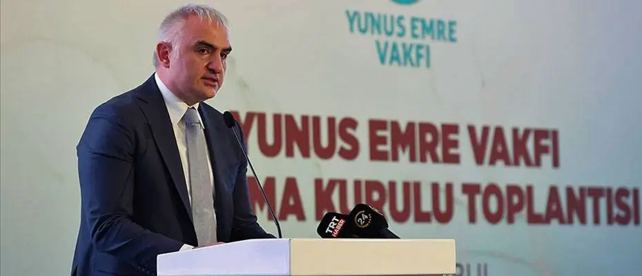 Bakan Ersoy: Yunus Emre'nin insanlığa gönderdiği yüzlerce yıllık selamı tekrar ulaştıracağız