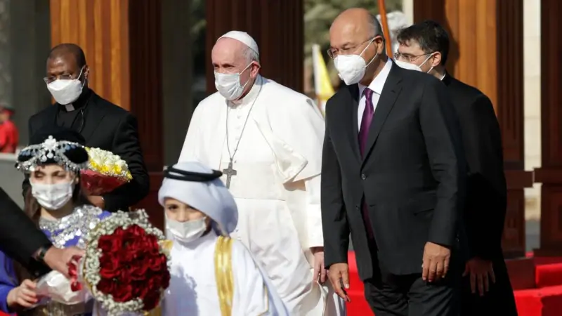 Papa Francis Irak Cumhurbaşkanı Berham Salih'le Görüştü