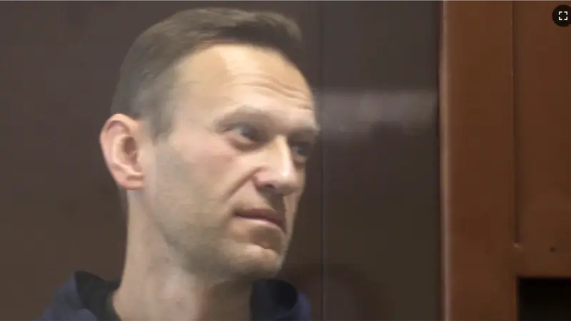 Rus Muhalif Siyasetçi Navalny Açlık Grevini Sona Erdiriyor