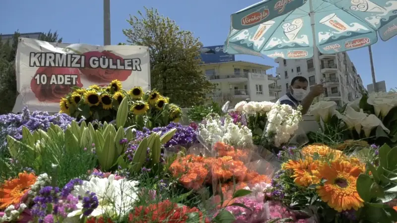 Anneler Günü’nde Çiçekler Tezgahta Kaldı