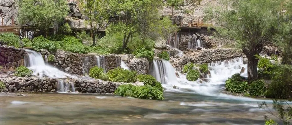 Doğa tutkunlarının gözde adresi Munzur Gözeleri'nde ilkbahar güzelliği