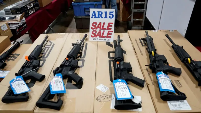California'da 30 Yıllık 'Taarruz Silahı Yasağı' Kaldırıldı