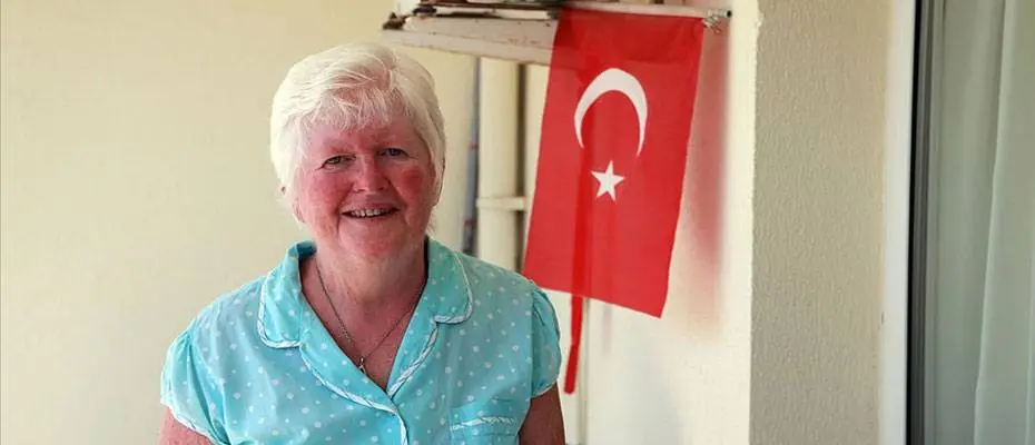 Didim'de yaşayan İngilizler, salgın sürecini Türkiye'de geçirmekten memnun