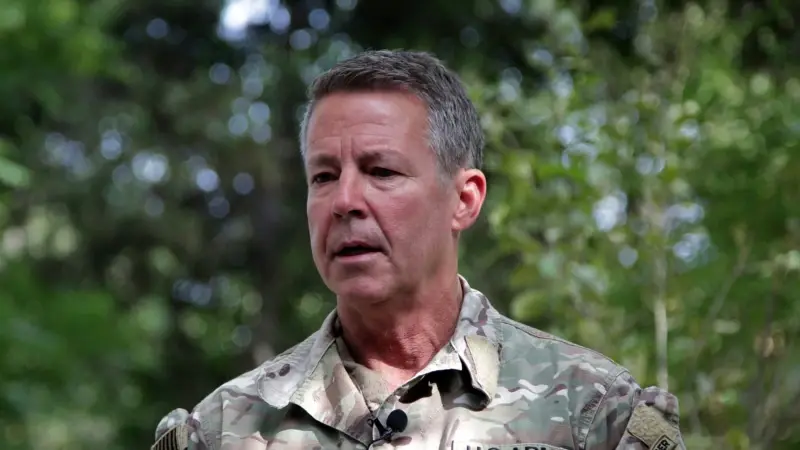 Afganistan'daki ABD'li General Görevi Bıraktı