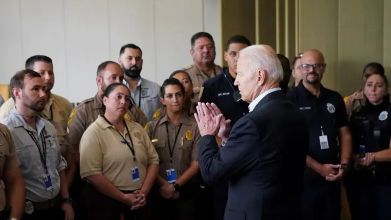 Biden Kurtarma Çalışmalarının Sürdüğü Florida’da