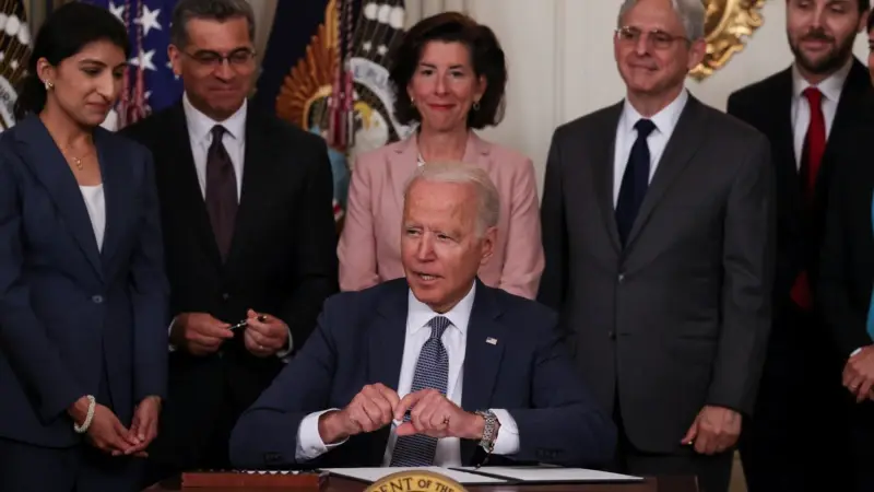 Biden’dan Ekonomide Rekabet Kararnamesi