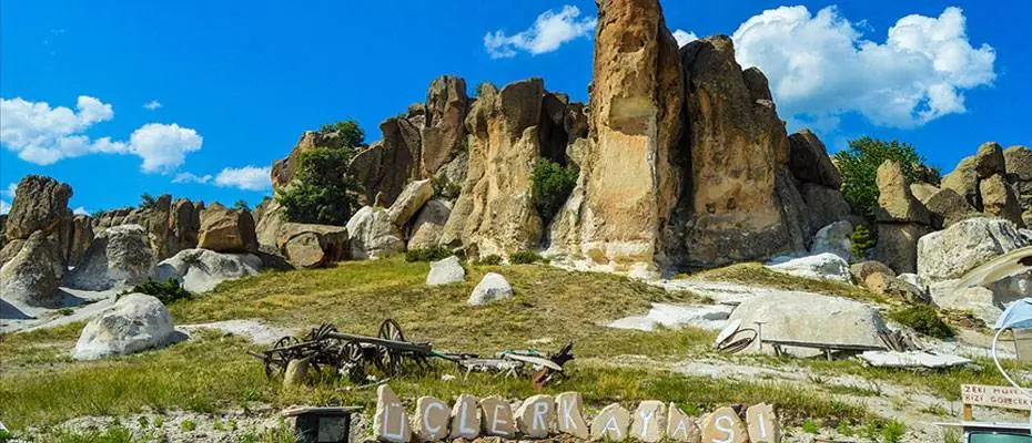Frigya'nın saklı cenneti: Üçlerkayası köyü