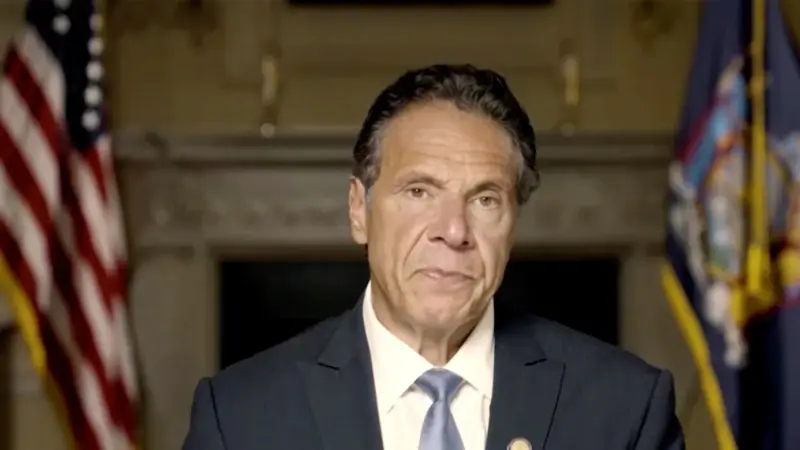 New York Eyalet Meclisi Vali Cuomo’dan Savunmasını İstedi