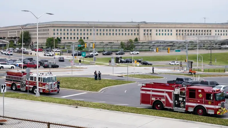 Pentagon Binasının Önünde Saldırı