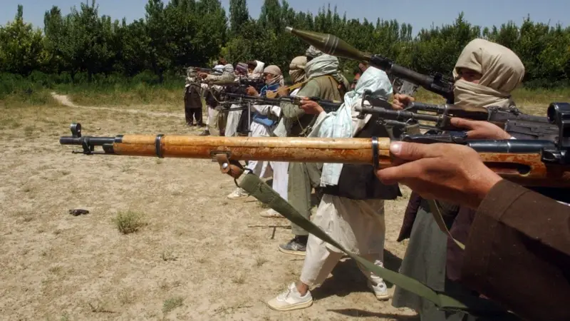 Taleban Başkent Kabil'e Doğru İlerliyor