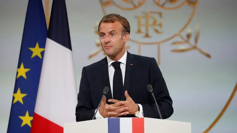 Macron Fransa İçin Savaşan Cezayirliler'den "Af" Diledi