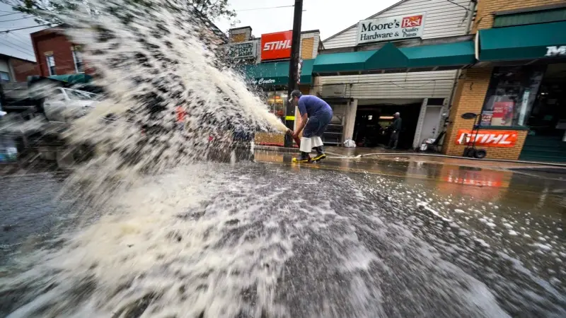 New York ve New Jersey'de Aşırı Yağışlar Can Aldı