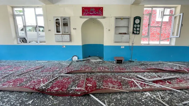Afganistan'da Yine Cami Saldırısı