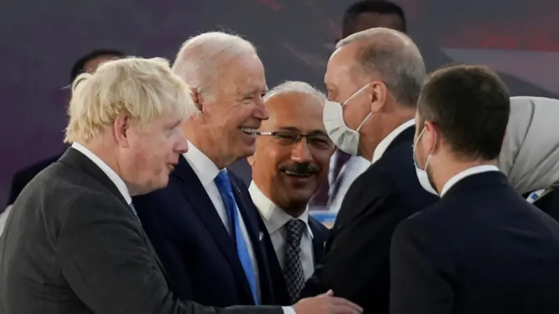 Erdoğan ve Biden Roma’da Görüştü