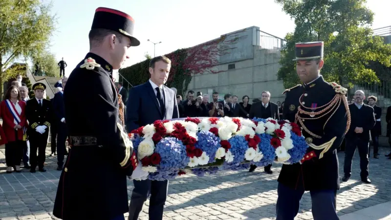 Macron'un "Cezayir Açılımına" Eleştiri Yağdı