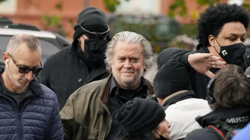 Bannon FBI’a Teslim Oldu