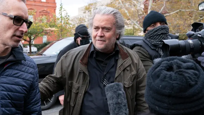 FBI'a Teslim Olan Bannon Serbest Bırakıldı