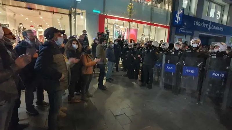 Öğretmen Eylemine Kalkanlı Engel
