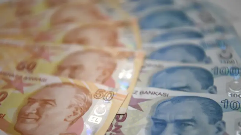 Asgari Ücrette Vergi Emeklilerde Zam Çıkmazı