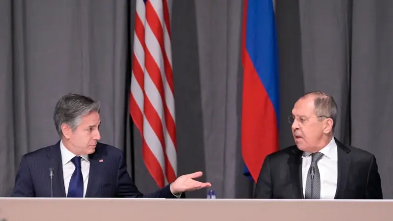 Blinken ve Lavrov Ukrayna Krizini Görüştü