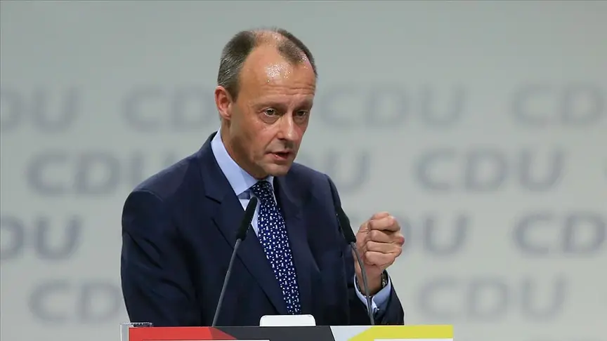 CDU liderinin aşırı sağcı AfD partisiyle işbirliğini ima etmesi ülkede tartışma yarattı