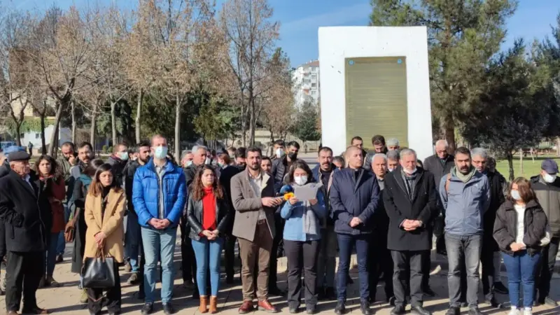 Hasta Mahkumların Yakınları Dışarıda Tedavi İstiyor