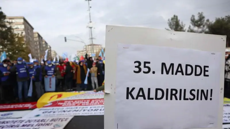 Kamu Çalışanlarının Bitmeyen Sorunu: İhraç Edilme