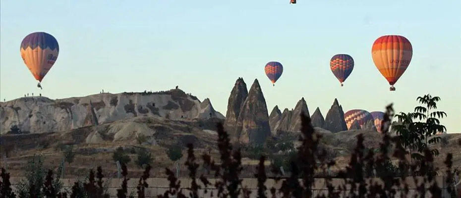 Kapadokya'da balon turlarına rüzgar molası