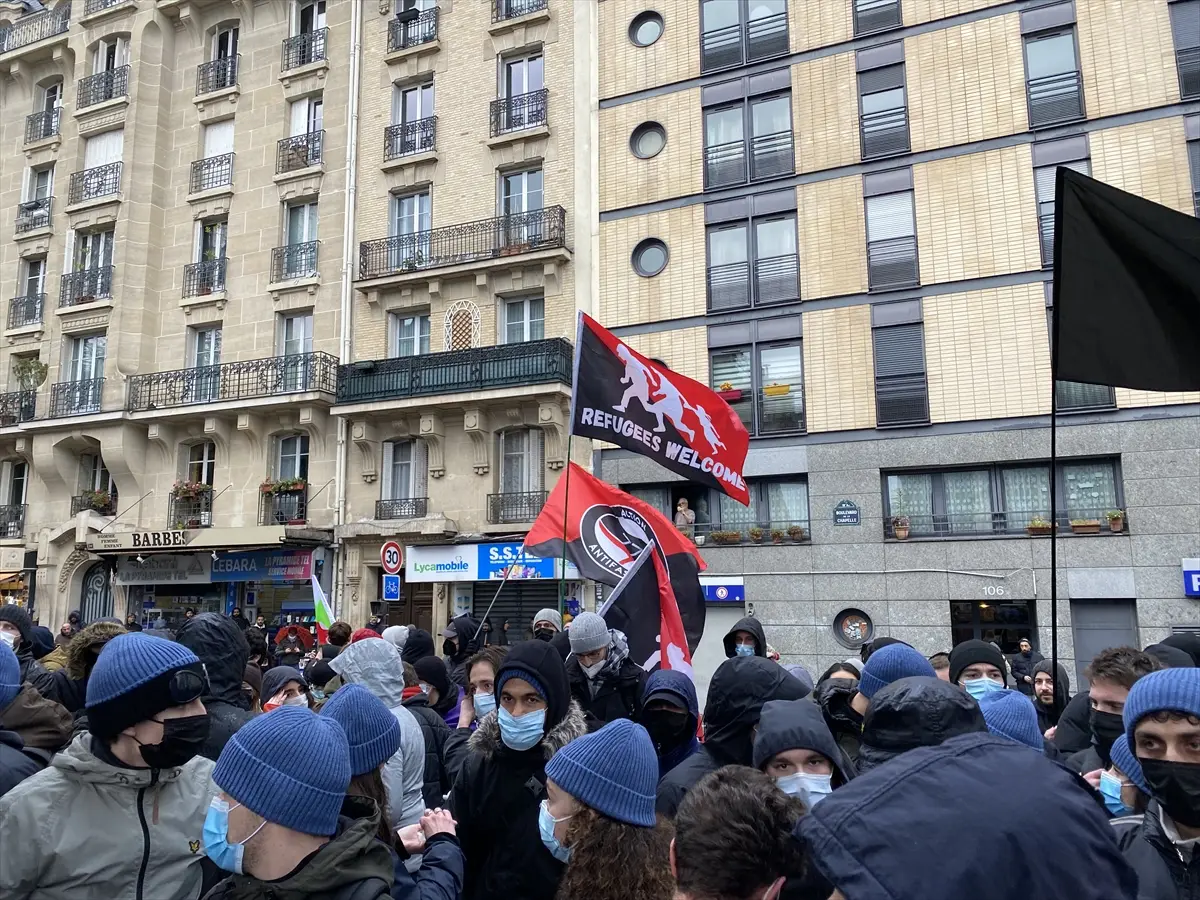 Fransa'da aşırı sağcı Eric Zemmour protesto edildi