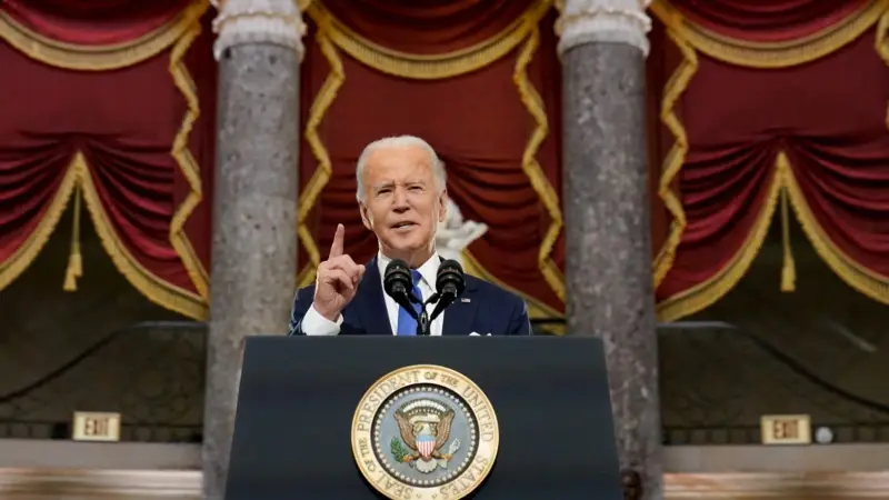 "Eski Başkan Çıkarlarını ABD'den Üstün Tuttu"