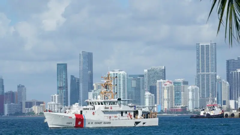 Florida Açıklarında Kaybolan 39 Kişi Aranıyor