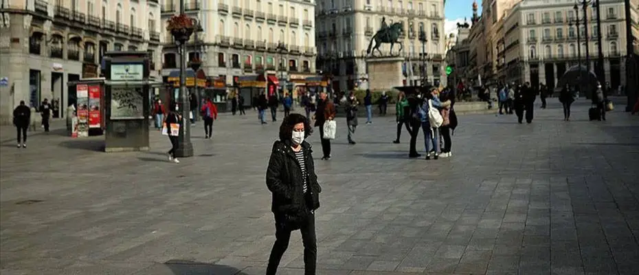 İspanya'da son 24 saatte 117 bin 775 yeni Kovid-19 vakası tespit edildi