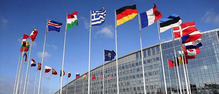 NATO, Doğu Avrupa'ya ilave savaş uçağı ve savaş gemileri gönderiyor