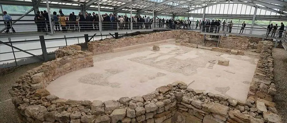 Karadeniz'in Zeugması´nda tessera restorasyonu sürüyor