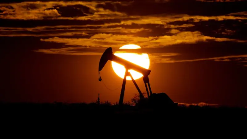 OPEC+ Üretimi Orta Düzeyde Tutmaya Devam Edecek