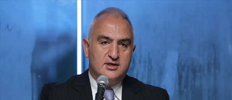 Bakan Ersoy: 2022'de 42 milyon turist ve 35 milyar dolar gelir hedefiyle yola çıktık