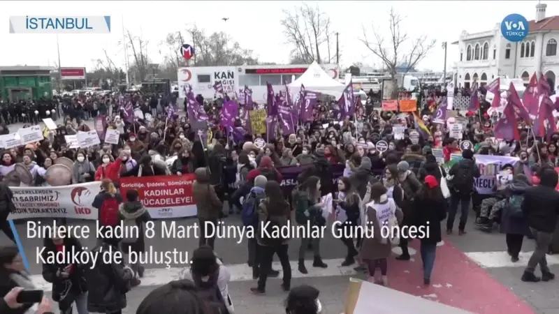 Binlerce Kadın Kadıköy’de Buluştu