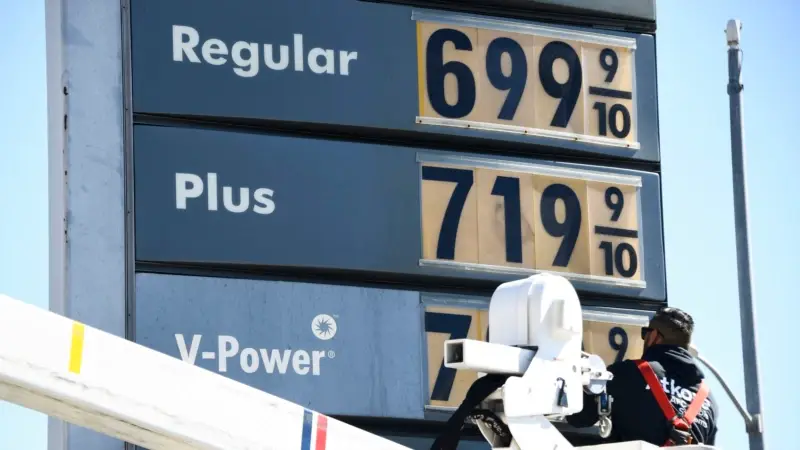 California'da Benzin Fiyatları Fırladı