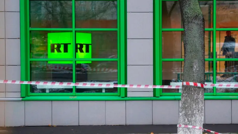 İngiltere Rus TV Kanalının Yayın Lisansını İptal Etti