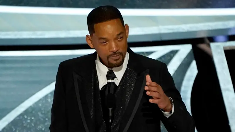 Will Smith Tokat Attığı Chris Rock'tan Özür Diledi