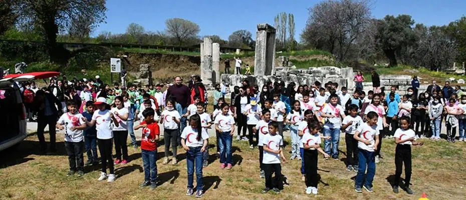 3 bin yıllık Lagina Hekate Kutsal Alanı'nda uçurtma ve çocuk sesleri yükseldi