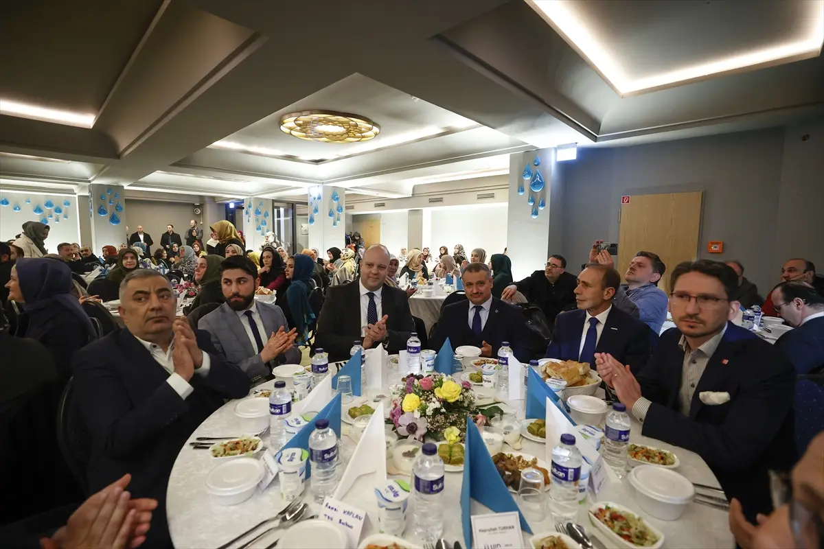 Almanya'da Uluslararası Demokratlar Birliği iftarı