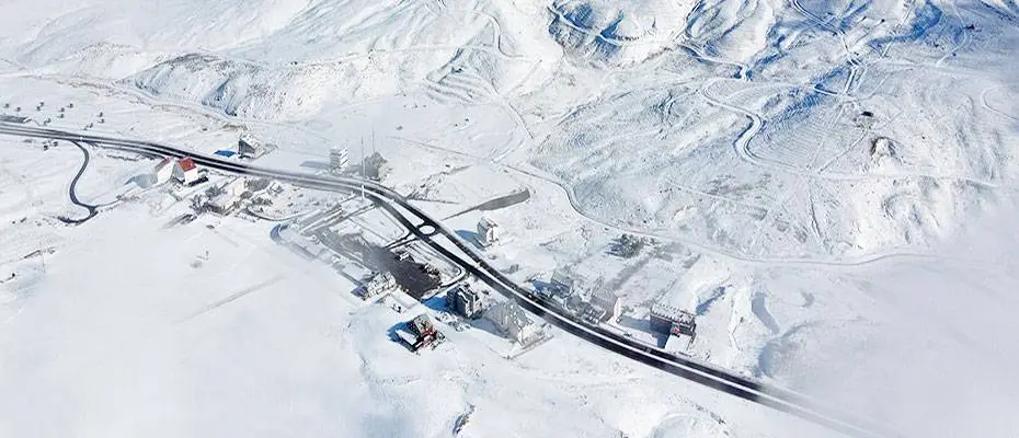 Anadolu'nun kayak zirveleri sezonu 'dolu dolu' geçirdi