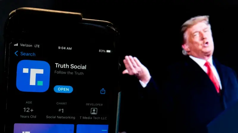 Trump Sosyal Medyaya Geri Döndü